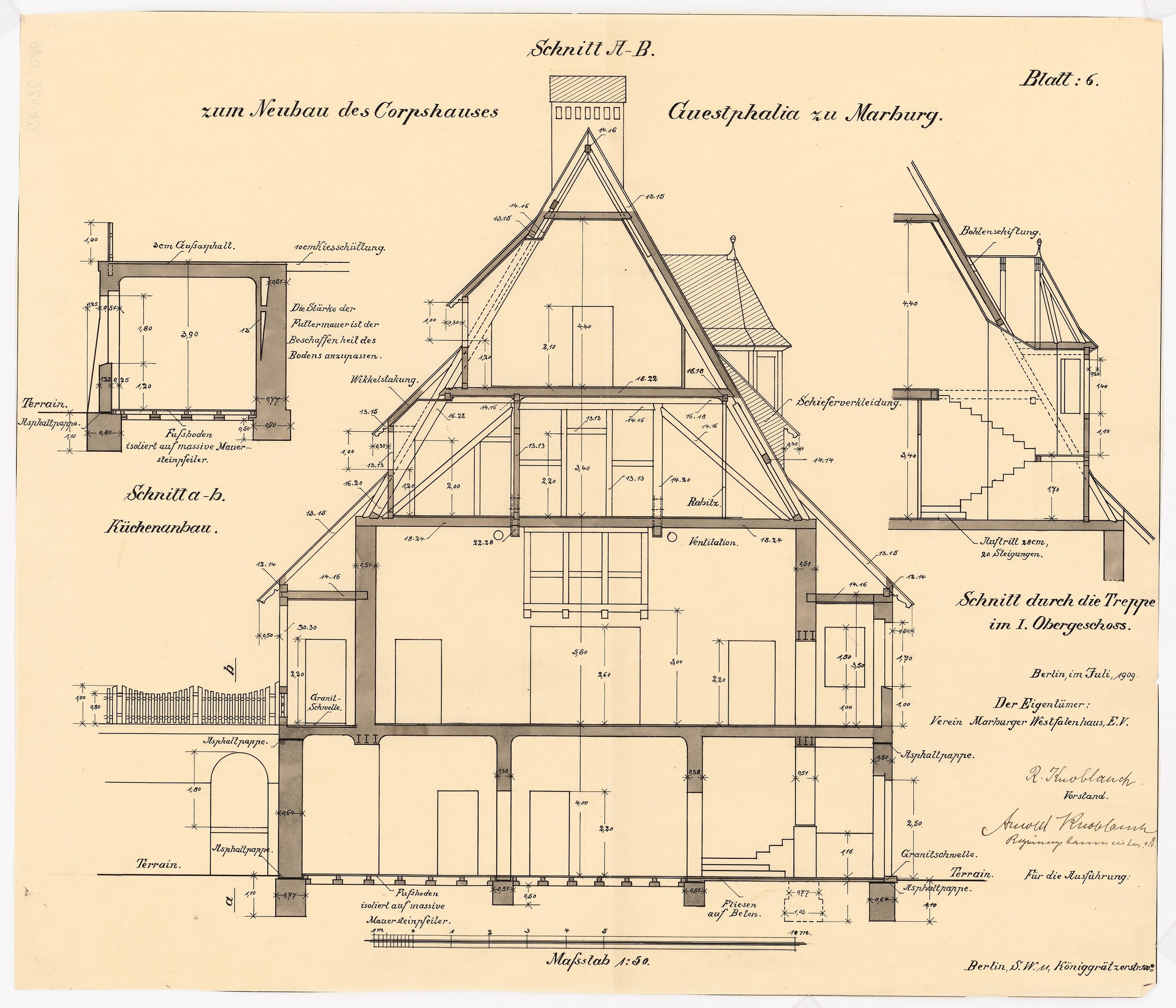 Schwarz-weißes Architekturzeichnung eines Hauses mit zahlreichen Fenstern und einem geneigten Dach, beschriftet als Deutschlands erstes Haus, begleitet von detaillierten Bauplänen und Text.