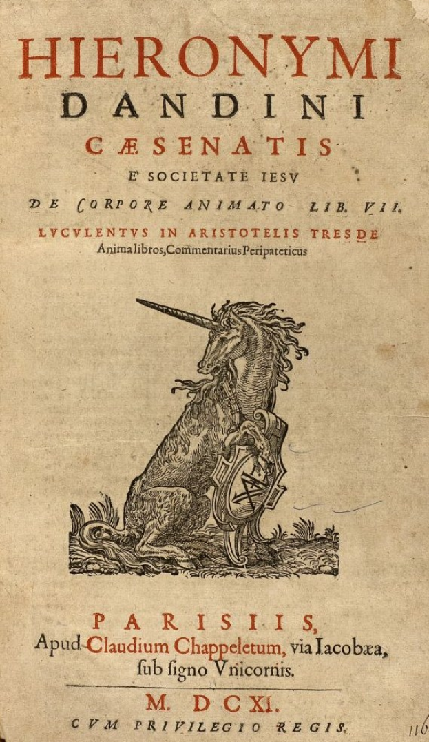 Ein aufgeschlagenes Buch mit einer Zeichnung eines majestätischen Einhorns in einer fließenden Pose, mit weit aufgerissenen Augen und leicht geöffnetem Mund, neben Text.