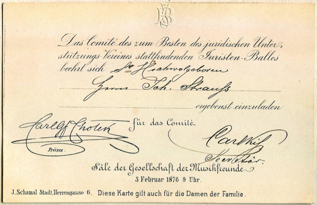 Ein altes Dokument mit Handschrift, das ein von der deutschen Regierung ausstelltes Zertifikat zeigt, mit Text und einem Logo oben.