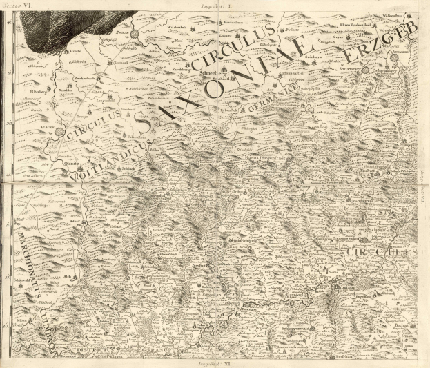 Ein detailliertes altes Kartenbild von Sachsen, Deutschland, das geografische Merkmale wie Flüsse, Berge und Städte zeigt, mit begleitendem Text, der zusätzliche Informationen über die Region und ihre Bewohner liefert.